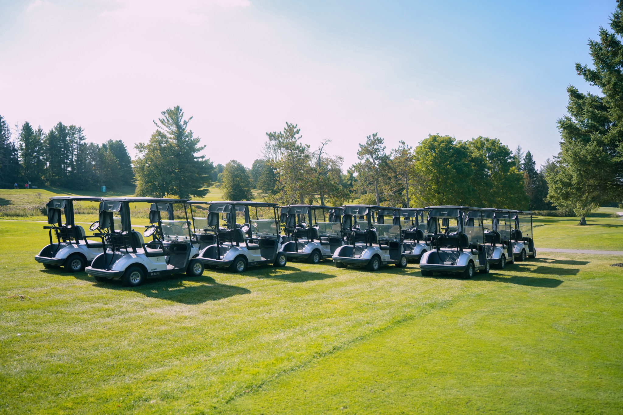 Seasonal golf memberships Ontario | Daily green fee golf Barrie
